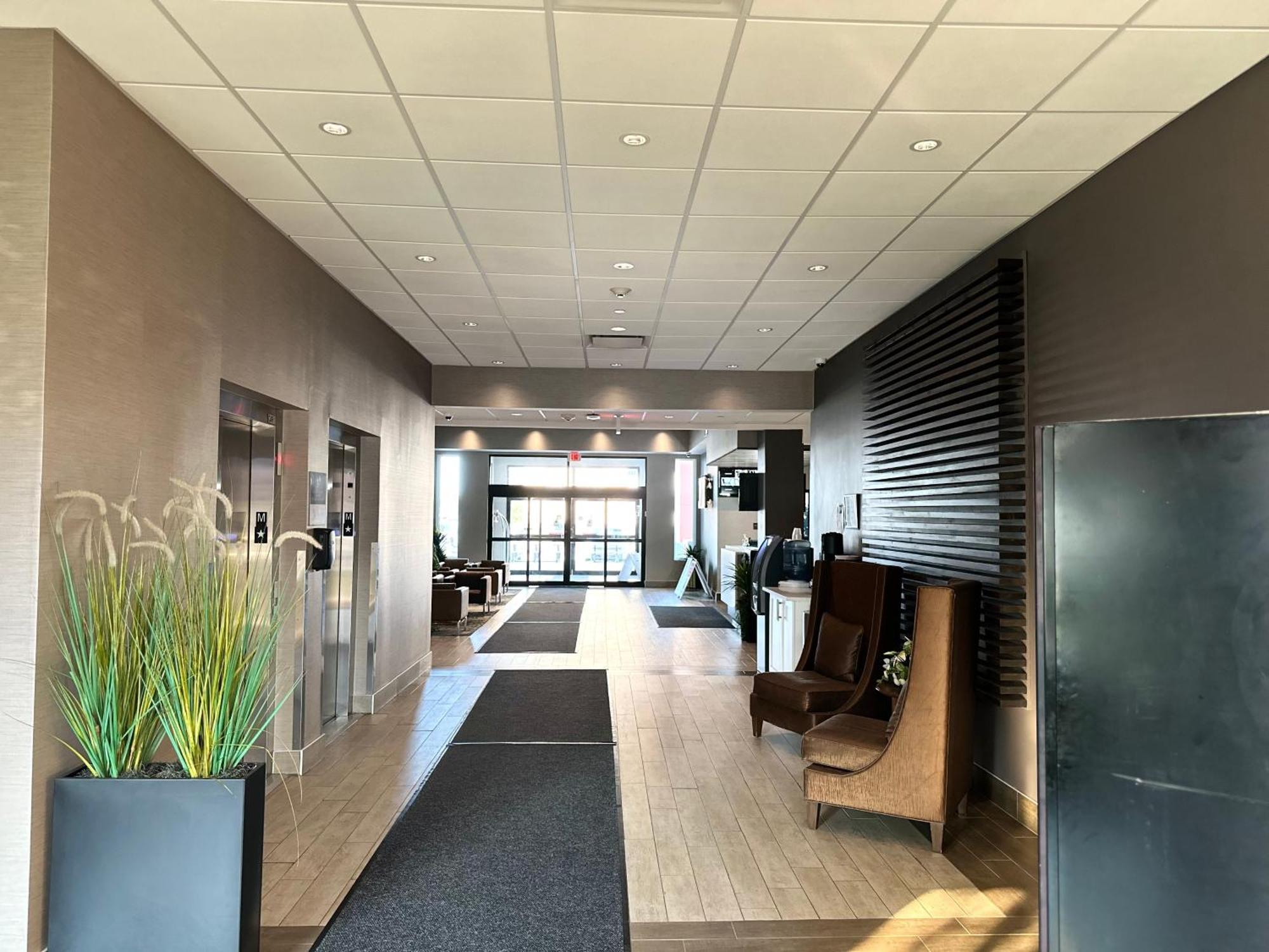 Southfort Inn Fort Saskatchewan Luaran gambar