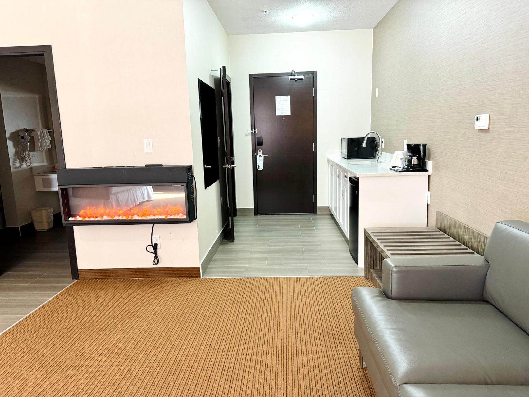Southfort Inn Fort Saskatchewan Luaran gambar