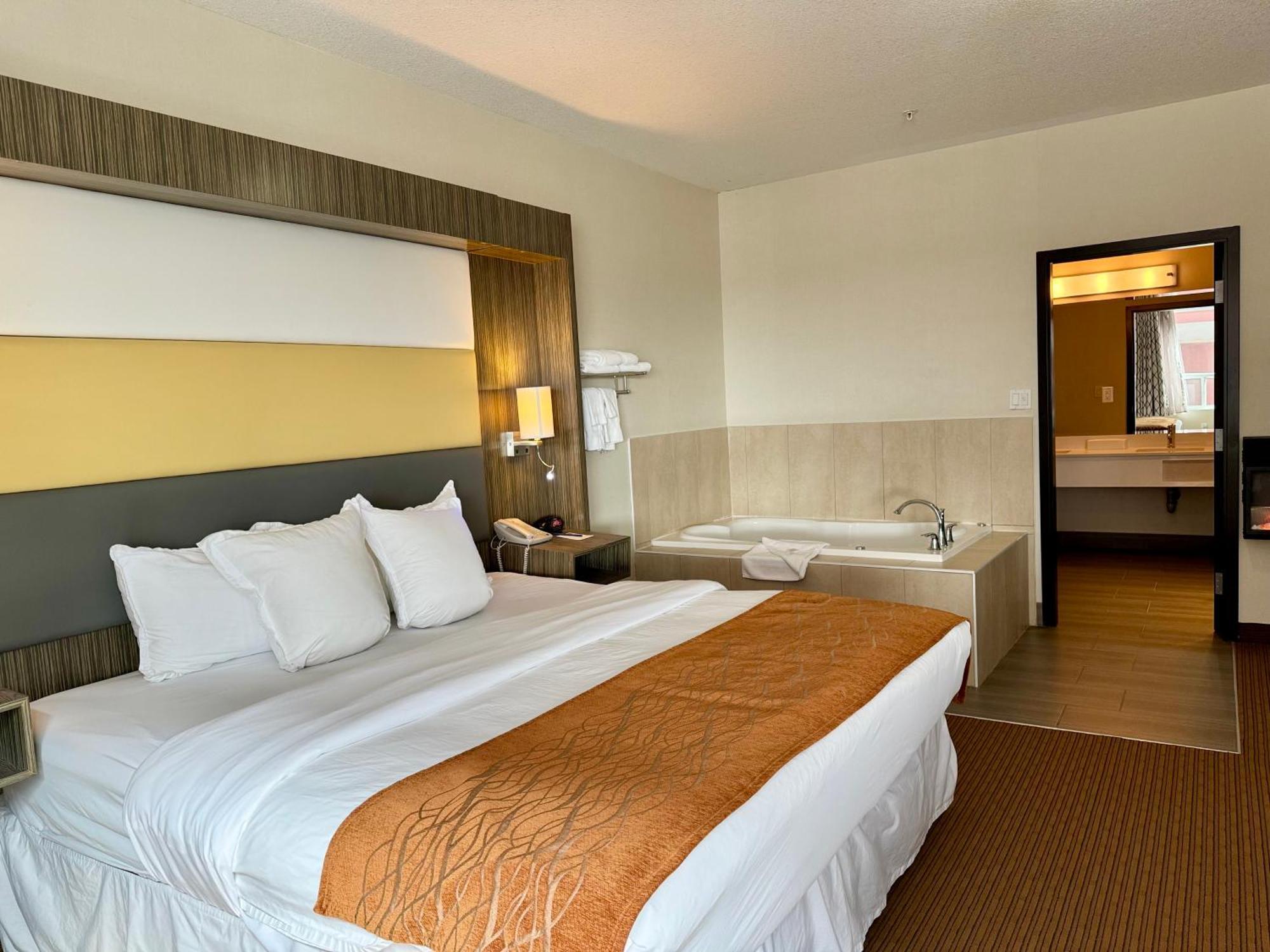 Southfort Inn Fort Saskatchewan Luaran gambar