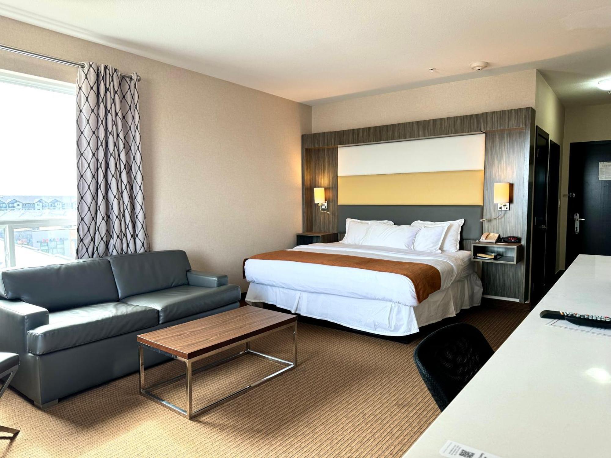 Southfort Inn Fort Saskatchewan Luaran gambar