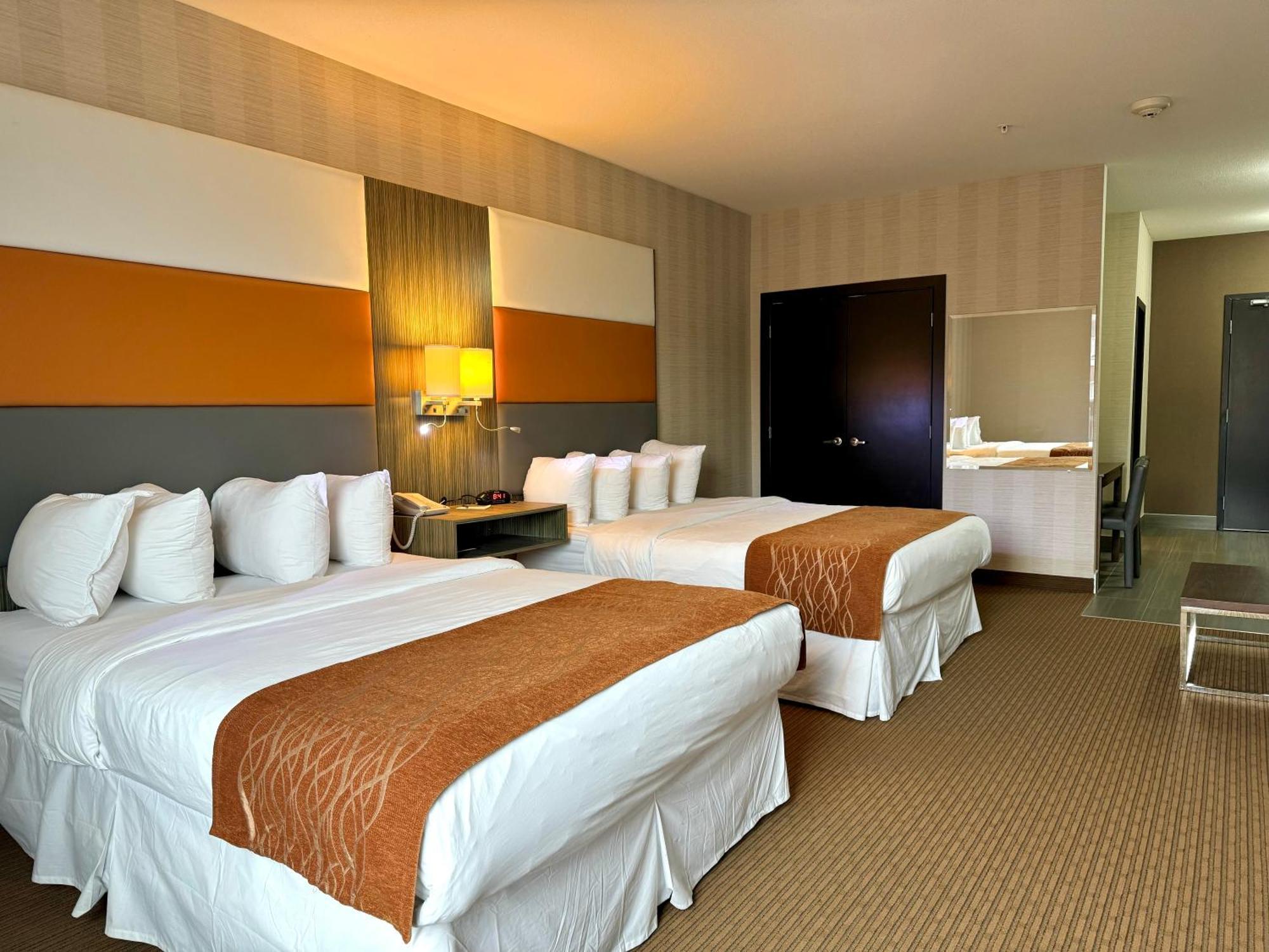 Southfort Inn Fort Saskatchewan Luaran gambar