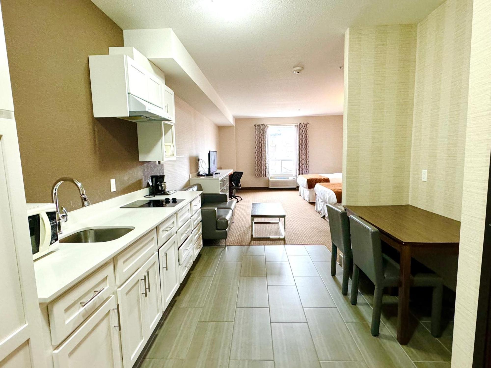Southfort Inn Fort Saskatchewan Luaran gambar