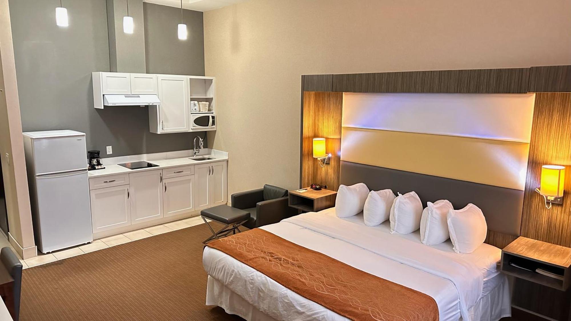 Southfort Inn Fort Saskatchewan Luaran gambar