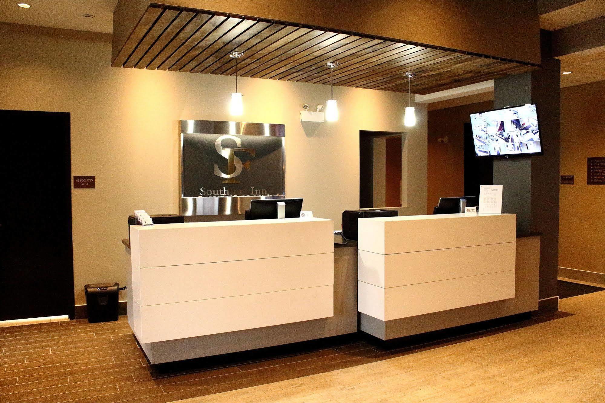Southfort Inn Fort Saskatchewan Luaran gambar